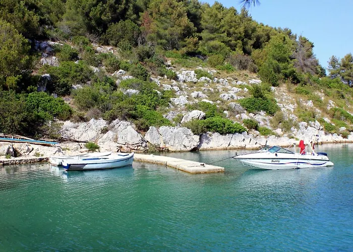 Seaside Secluded Cove Dumboka Bay - Dumboka *